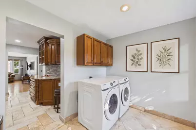 186 Hurley Street E, West Saint Paul, MN 55118 - Photo 9