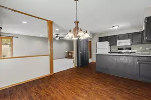 1719 Cudd Cir, Hudson, WI 54016 - Photo 9