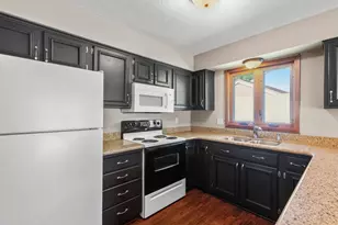 1719 Cudd Cir, Hudson, WI 54016 - Photo 19
