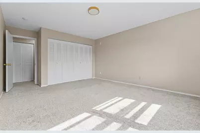 2730 Dale Street N #D305, Roseville, MN 55113 - Photo 13