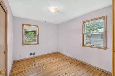 1750 Lark Avenue, Maplewood, MN 55109 - Photo 13