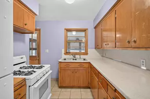 1750 Lark Ave, Maplewood, MN 55109 - Photo 11