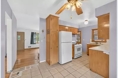 1750 Lark Avenue, Maplewood, MN 55109 - Photo 9