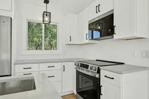 5225 Logan St SE, Rochester, MN 55904 - Photo 9