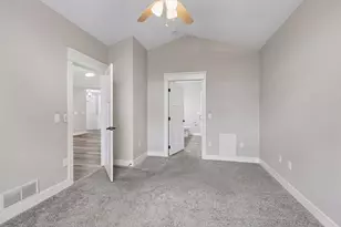 8605 Oxford Ln, Brooklyn Park, MN 55443 - Photo 11