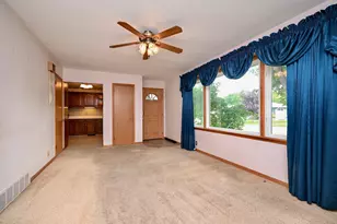 477 Westdale Ave, Winona, MN 55987 - Photo 3