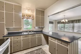 6051 Upper 46th St N, Oakdale, MN 55128 - Photo 15