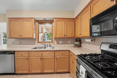 16401 Temple Drive S, Minnetonka, MN 55345 - Photo 11