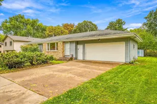 5230 O'Connell Dr, Mounds View, MN 55112 - Photo 1