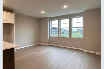 2277 Beechwood Avenue, Saint Paul, MN 55116 - Photo 15