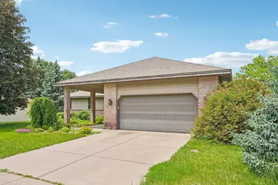 8912 Vincent Place, Bloomington, MN 55431 - Photo 3