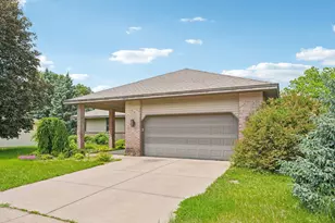 8912 Vincent Pl, Bloomington, MN 55431 - Photo 3