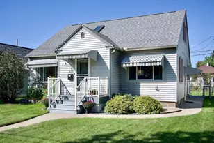 1022 Gilmore Ave, Winona, MN 55987 - Photo 1