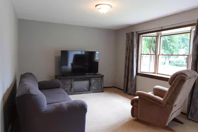 104 W Thomas Avenue, Marshall, MN 56258 - Photo 3