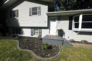 104 W Thomas Ave, Marshall, MN 56258 - Photo 3