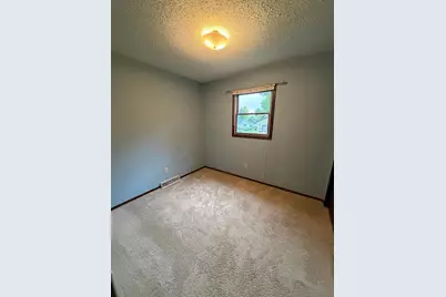 104 W Thomas Avenue, Marshall, MN 56258 - Photo 13