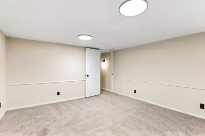 9330 Park Avenue S, Bloomington, MN 55420 - Photo 25