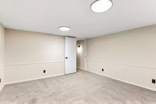 9330 Park Ave S, Bloomington, MN 55420 - Photo 25