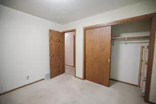 315 W 10th St, Morris, MN 56267 - Photo 31