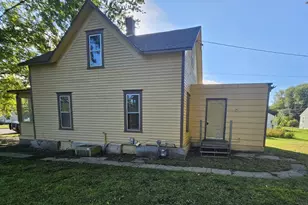225 Union St, Tracy, MN 56175 - Photo 3
