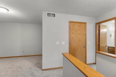 315 Roosevelt Street S #G, Cambridge, MN 55008 - Photo 9