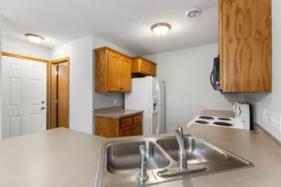 315 Roosevelt Street S #G, Cambridge, MN 55008 - Photo 7