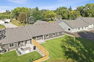 115 NW Pine St, New London, MN 56273 - Photo 5