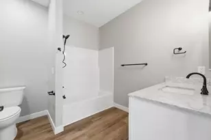 115 NW Pine St, New London, MN 56273 - Photo 27