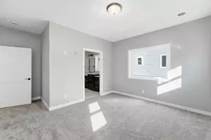 115 NW Pine St, New London, MN 56273 - Photo 23