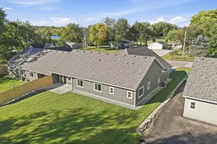 115 NW Pine St, New London, MN 56273 - Photo 7