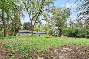4040 Merriam Rd, Minnetonka, MN 55305 - Photo 19