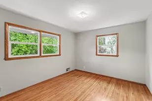 4040 Merriam Rd, Minnetonka, MN 55305 - Photo 11
