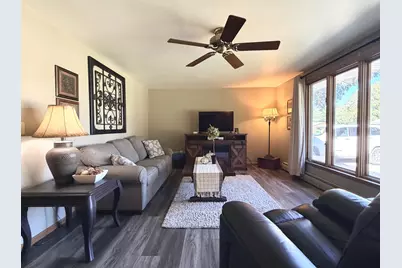 421 Miles Drive, Worthington, MN 56187 - Photo 3