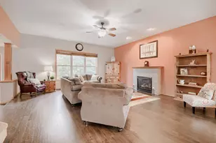 752 Melville Cir, Hastings, MN 55033 - Photo 5