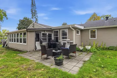 9101 Russell Avenue S, Bloomington, MN 55431 - Photo 7