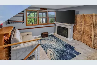 5565 N Shore Drive, Eau Claire, WI 54703 - Photo 7