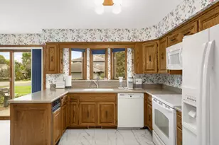 10205 27th Ave N, Plymouth, MN 55441 - Photo 11