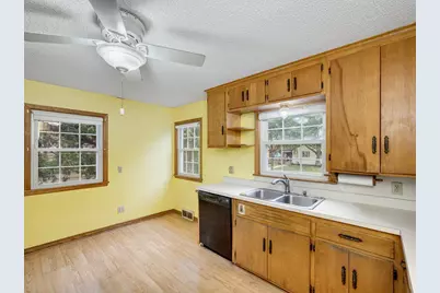 961 California Avenue W, Saint Paul, MN 55117 - Photo 5