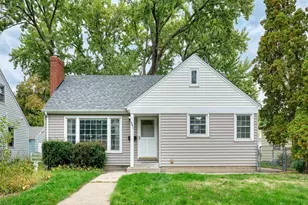 961 California Ave W, Saint Paul, MN 55117 - Photo 1
