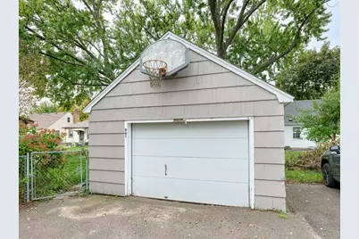 961 California Avenue W, Saint Paul, MN 55117 - Photo 17