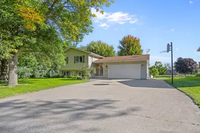 515 Cindy Lane, Owatonna, MN 55060 - Photo 3