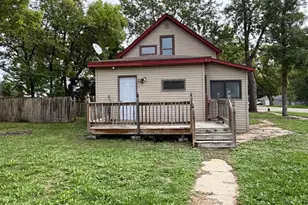 31 Ripley St E, Litchfield, MN 55355 - Photo 3
