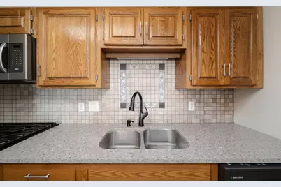 8121 34th Avenue S #308, Bloomington, MN 55425 - Photo 5
