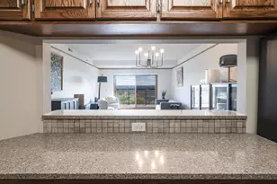 8121 34th Ave S, Bloomington, MN 55425 - Photo 7
