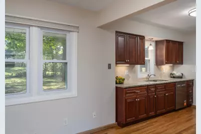 2837 Matilda Street, Roseville, MN 55113 - Photo 5