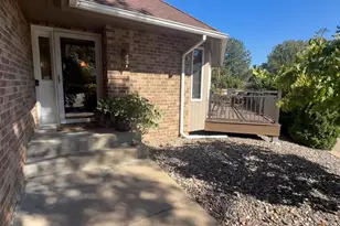 2185 Ferris Ln, Roseville, MN 55113 - Photo 3