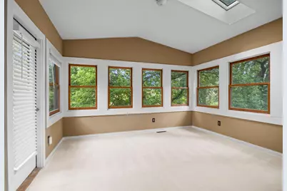 15588 Canyon Ridge, Eden Prairie, MN 55347 - Photo 5