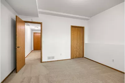 15588 Canyon Ridge, Eden Prairie, MN 55347 - Photo 39