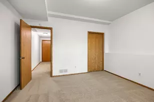 15588 Canyon Ridge, Eden Prairie, MN 55347 - Photo 39