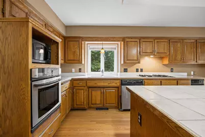 15588 Canyon Ridge, Eden Prairie, MN 55347 - Photo 11